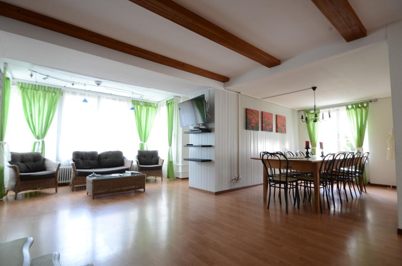 Interlaken Town House Sleeps 12 Guests Central Esterno foto